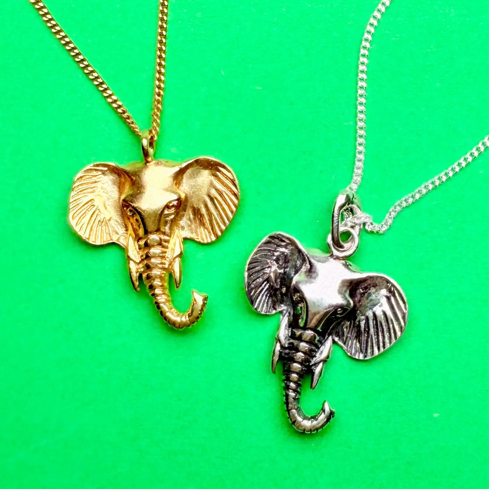 Elefanthuvud - Berlock L8Hasselblad