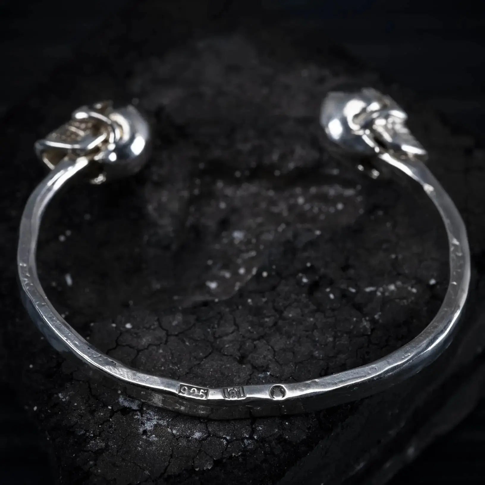 2.0 Scull - Stelt armband L8Hasselblad