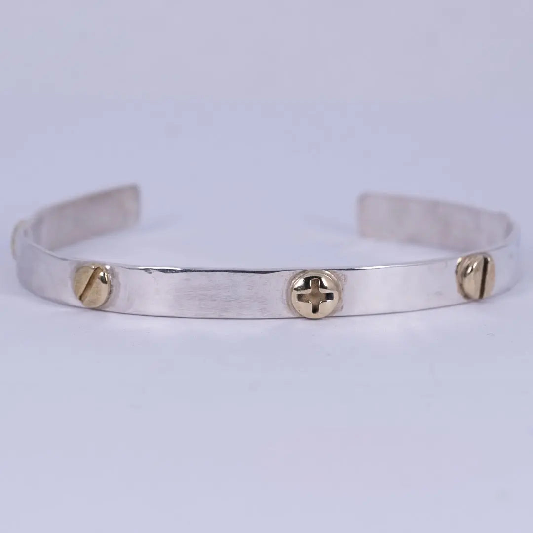 2.0 Skruven - Armband L8Hasselblad