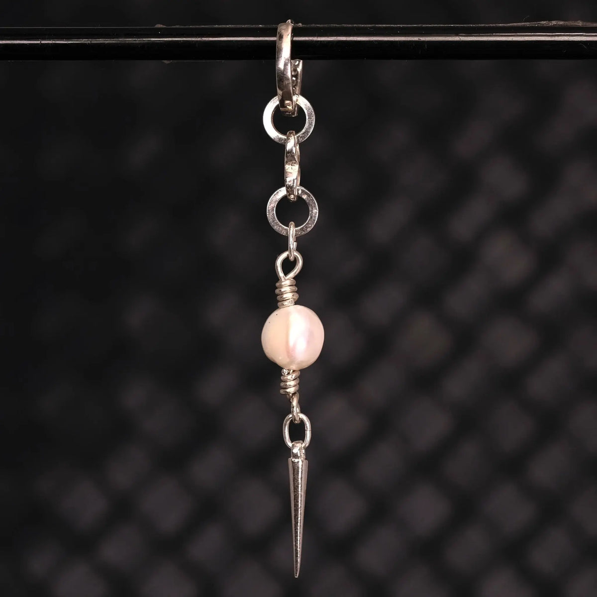 2.0 Long Pearl & Spike - Örhänge L8Hasselblad