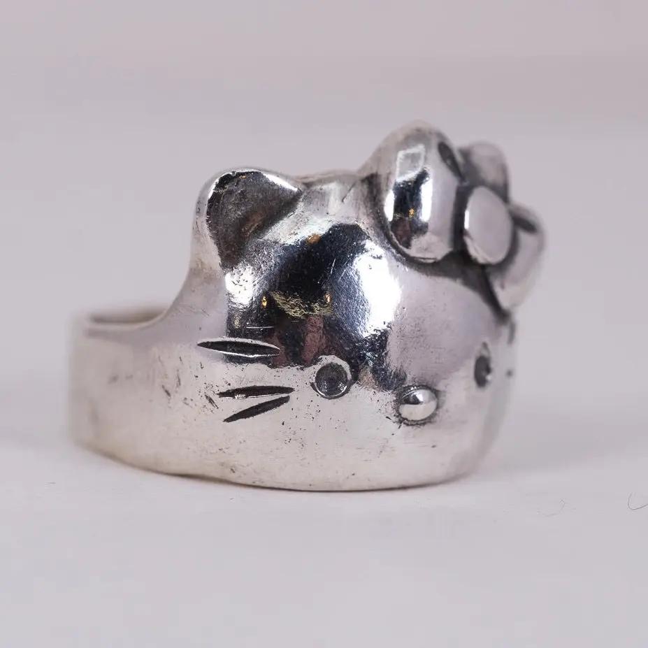 Hej Kitty ring L8Hasselblad