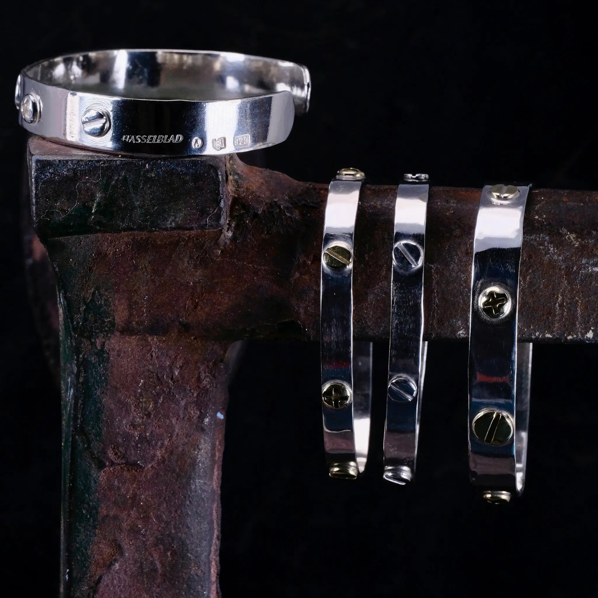2.0 Skruven - Armband L8Hasselblad
