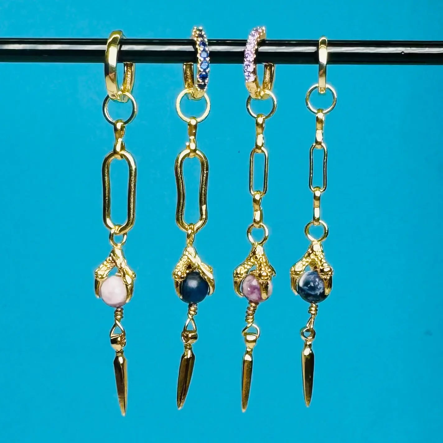 Örhängen - 2.0 Golden claw L8Hasselblad