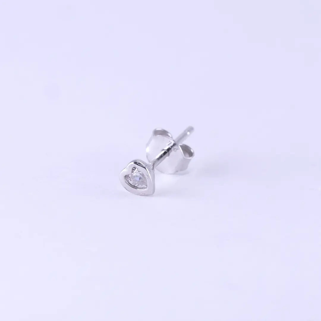 Stiftörhänge - Dasha hjärta med zirkoner - litet L8Hasselblad