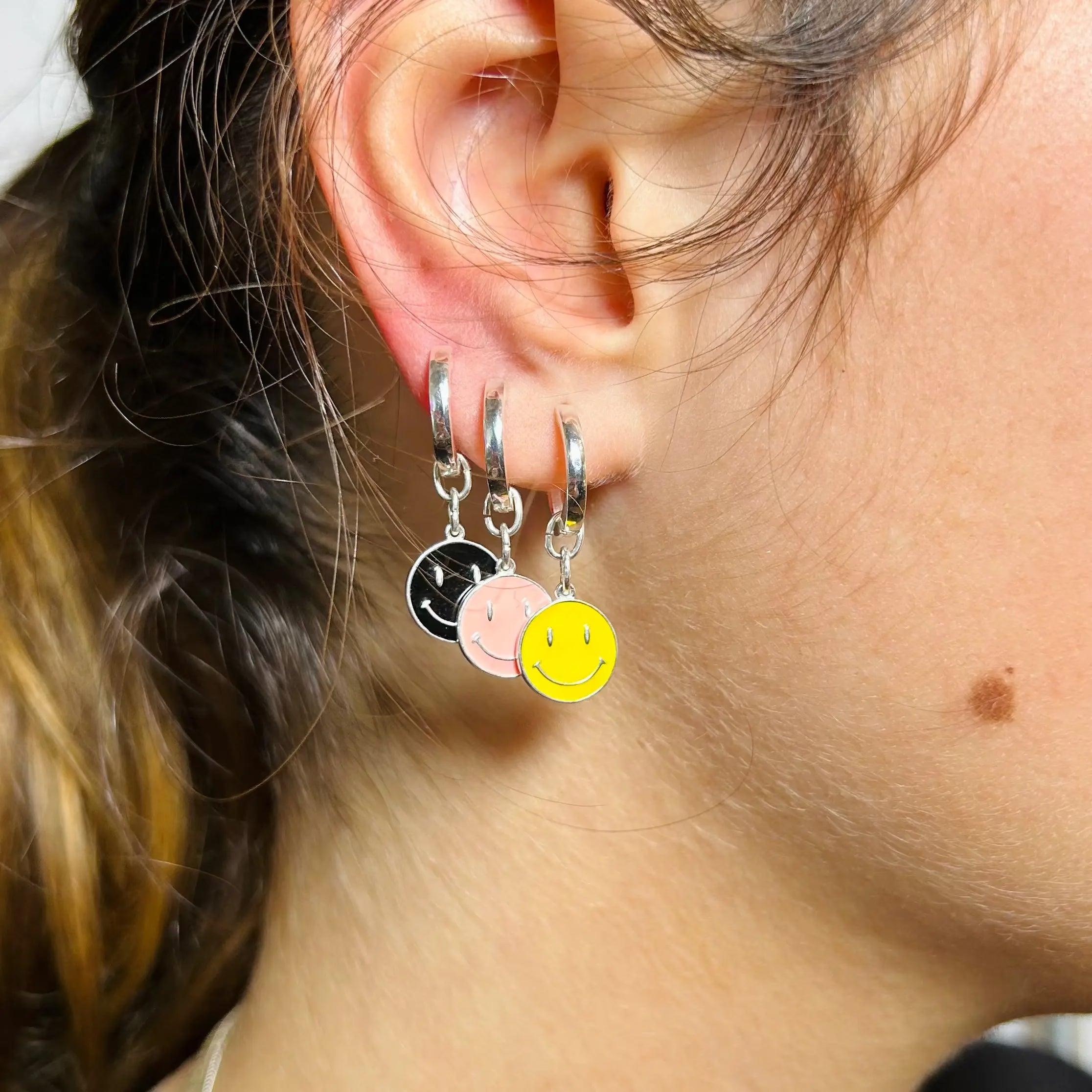 Örhänge - Hängande Smiley L8Hasselblad