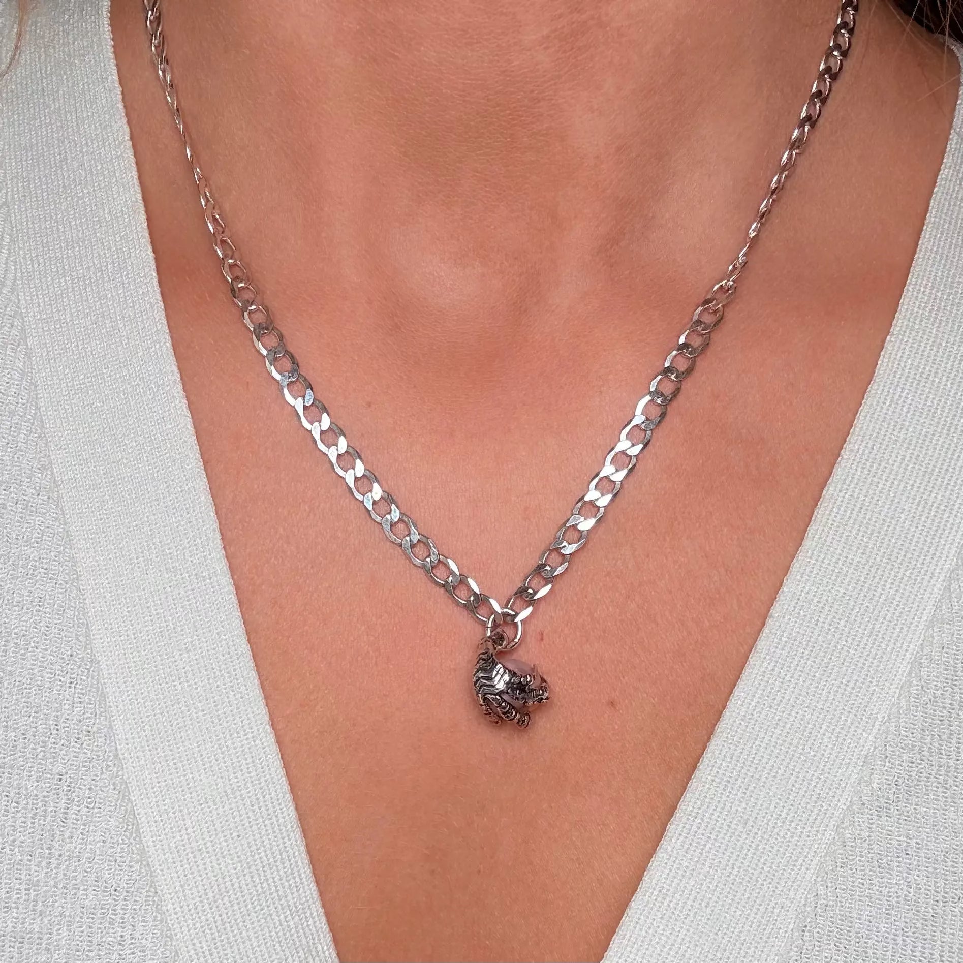 Halsband - Klo på Kedja L8Hasselblad