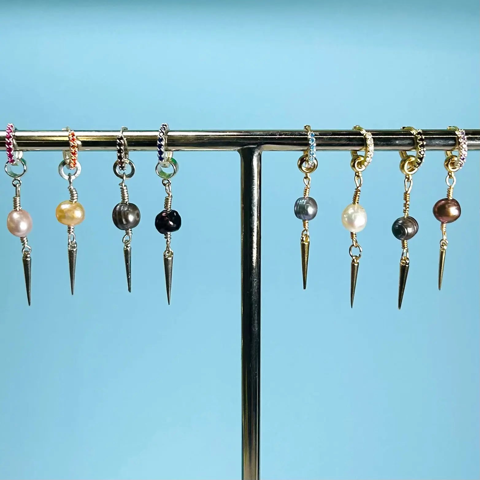 2.0 Korta Pärlörhängen L8Hasselblad