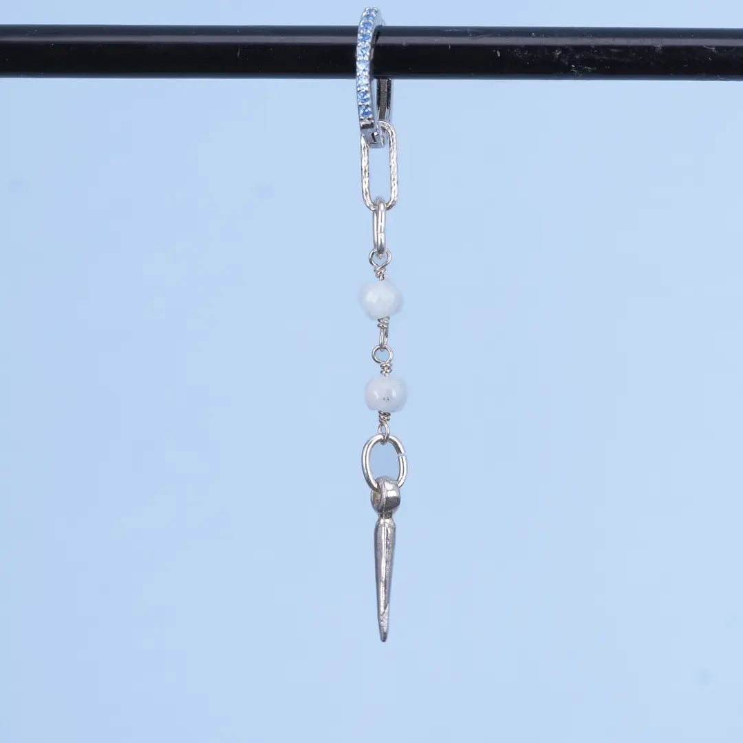 Beads & Spike Silver - stenörhängen - L8Hasselblad