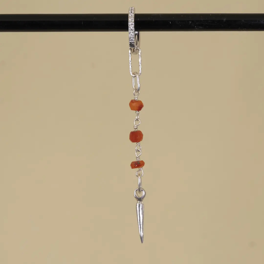 Beads & Spike Silver - stenörhängen - L8Hasselblad