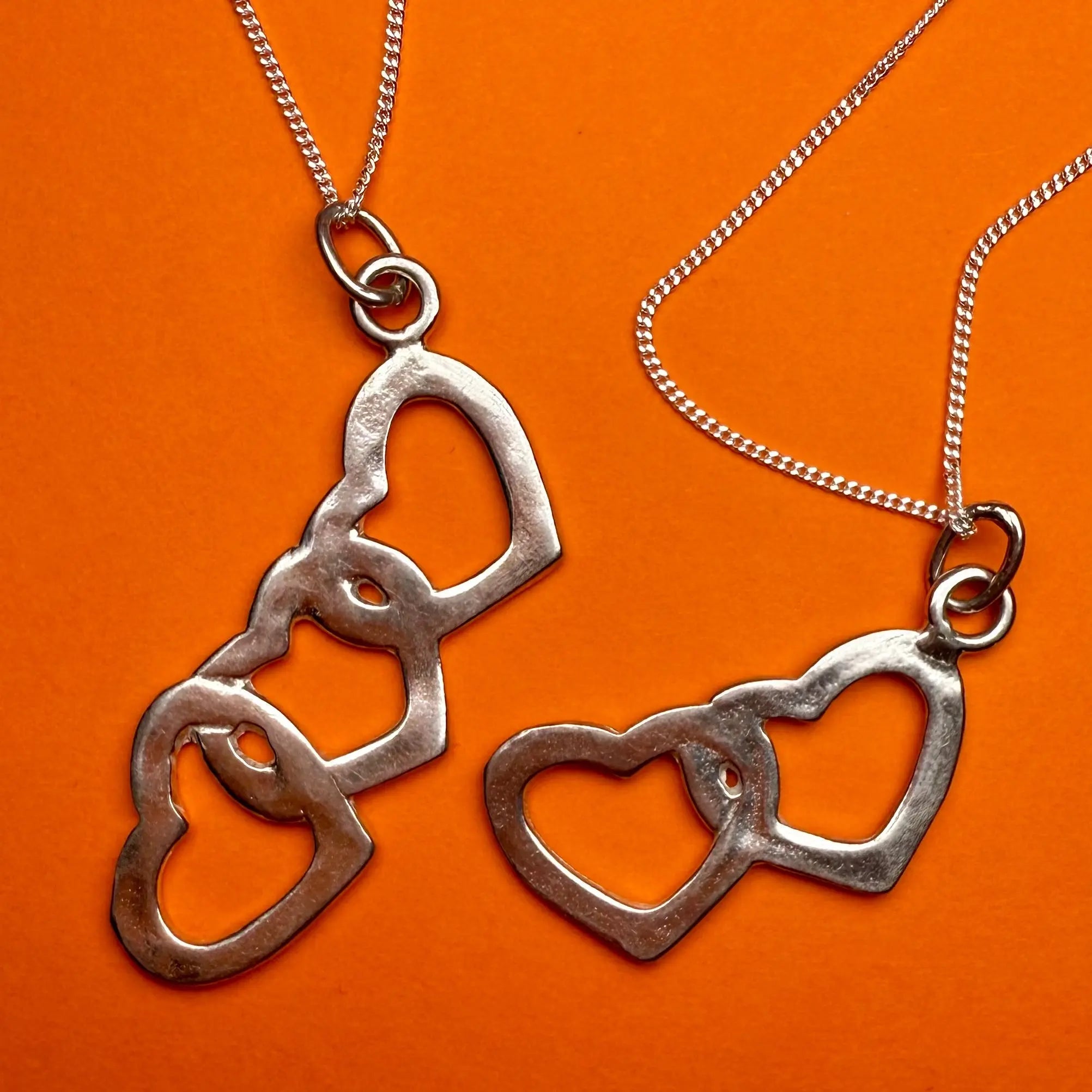 Berlock - Hjärtan i rad - L8Hasselblad