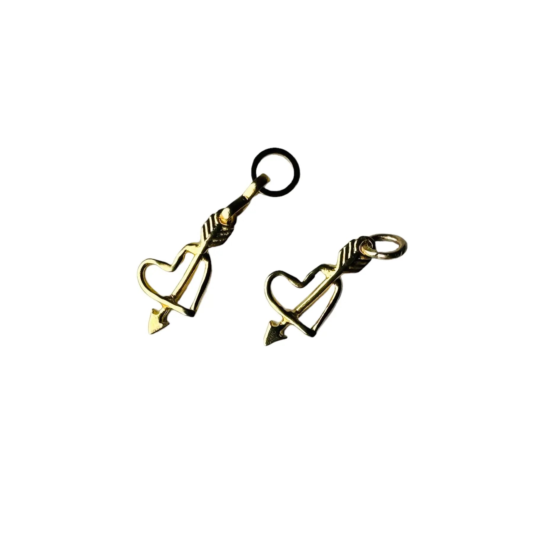 Berlock - Tunt hjärta med pil - L8Hasselblad