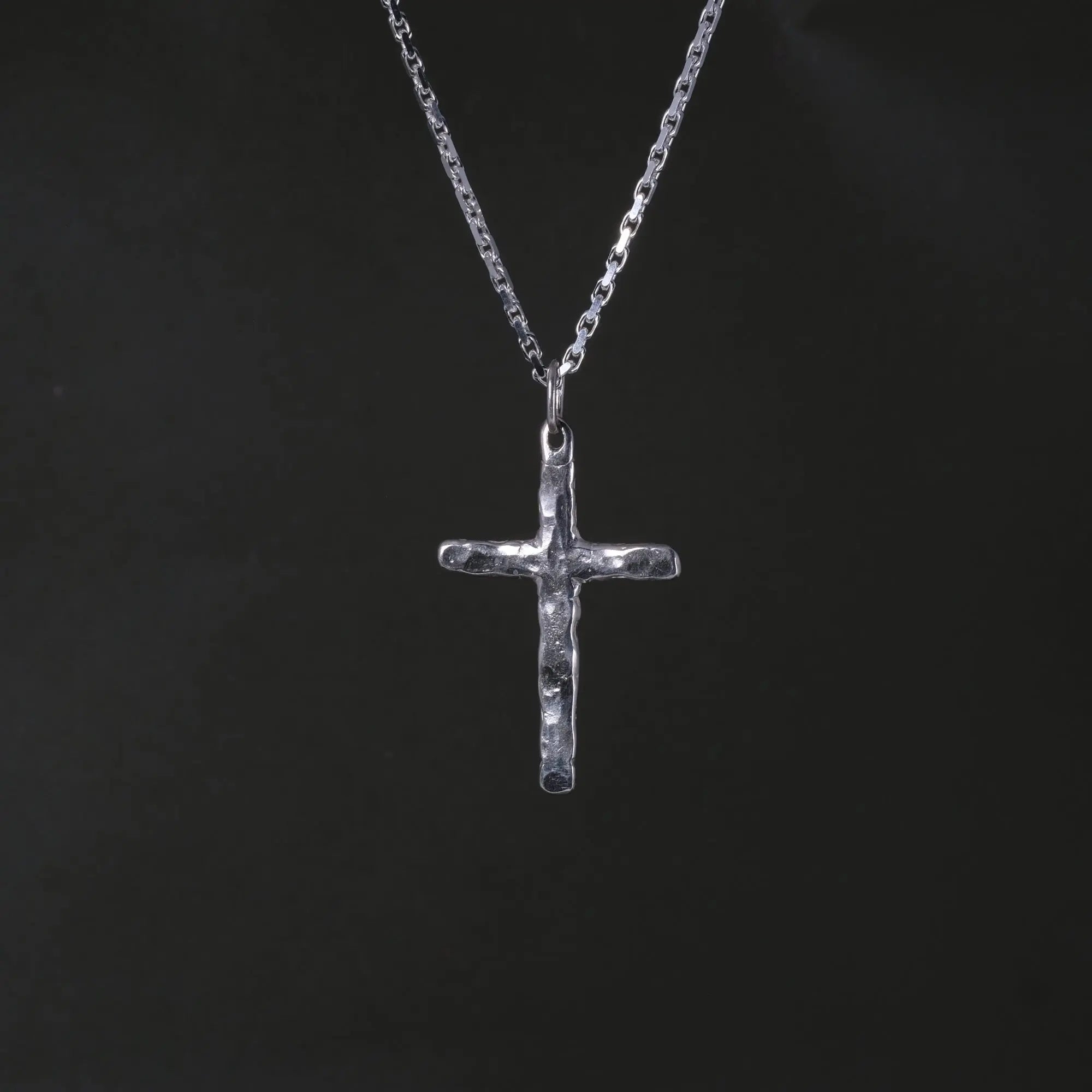 Bold Cross Classic - halsband L8Hasselblad