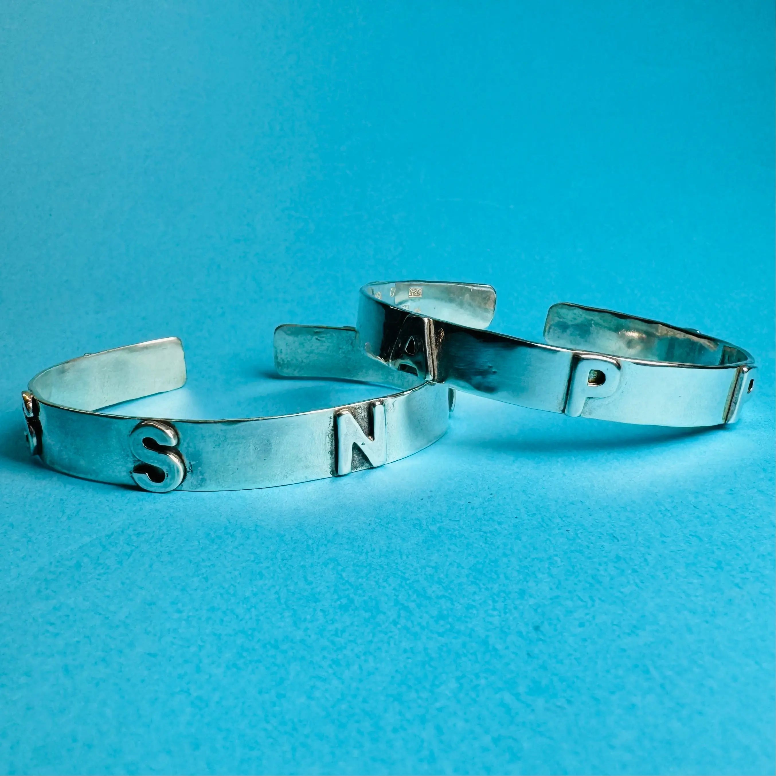 Brett ordarmband - L8Hasselblad