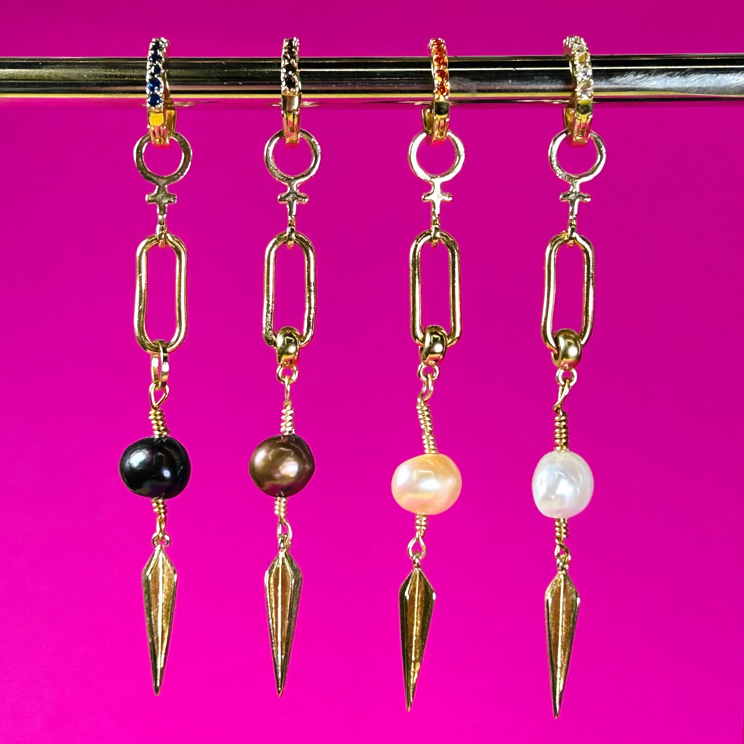 2.0 Långa Venus Pärlörhängen L8Hasselblad