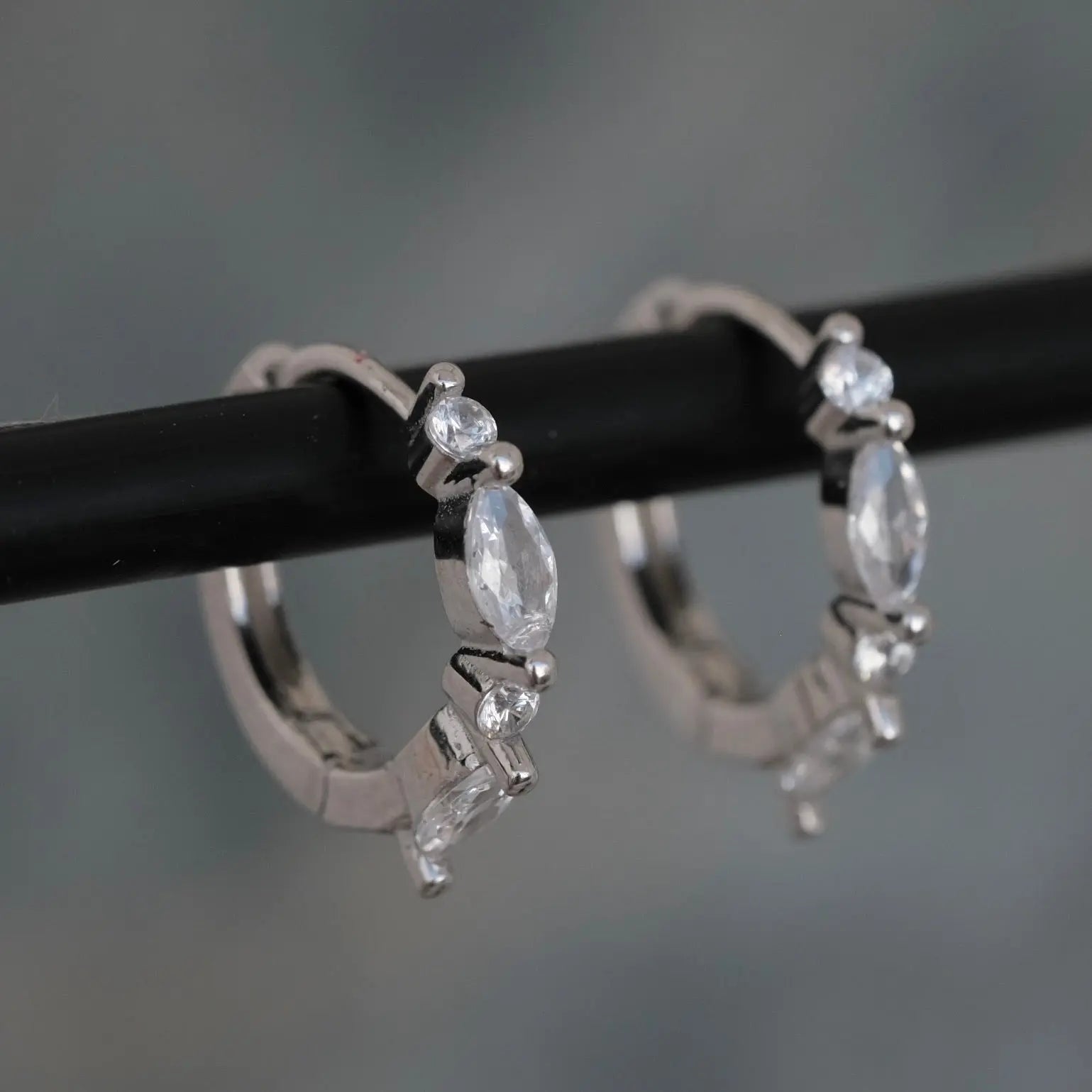 Tiara Hoops L8Hasselblad