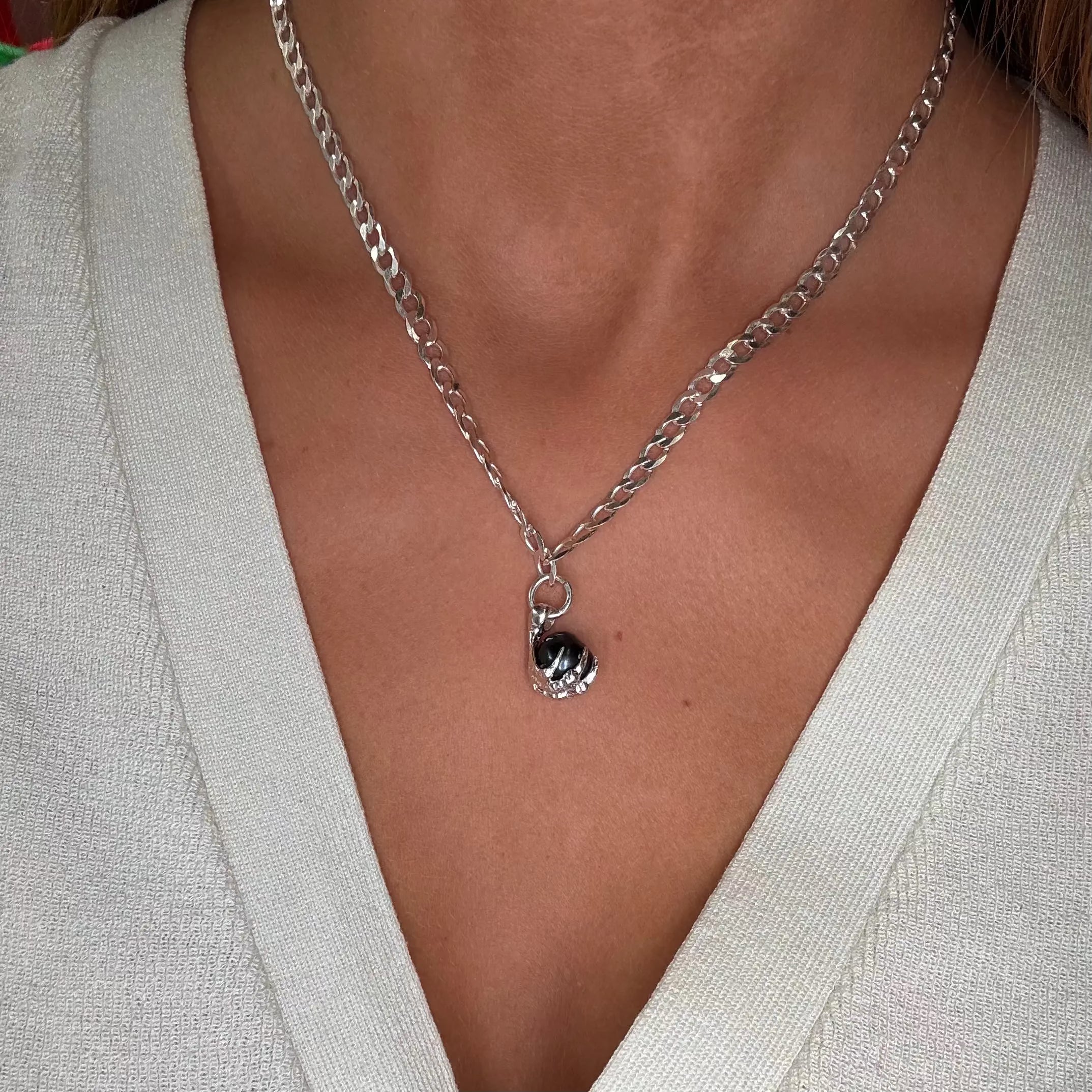 Halsband - Klo på Kedja L8Hasselblad