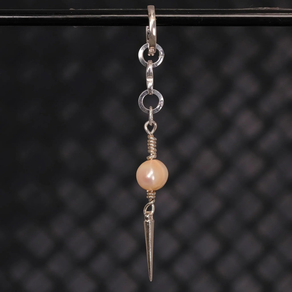 2.0 Long Pearl & Spike - Örhänge L8Hasselblad