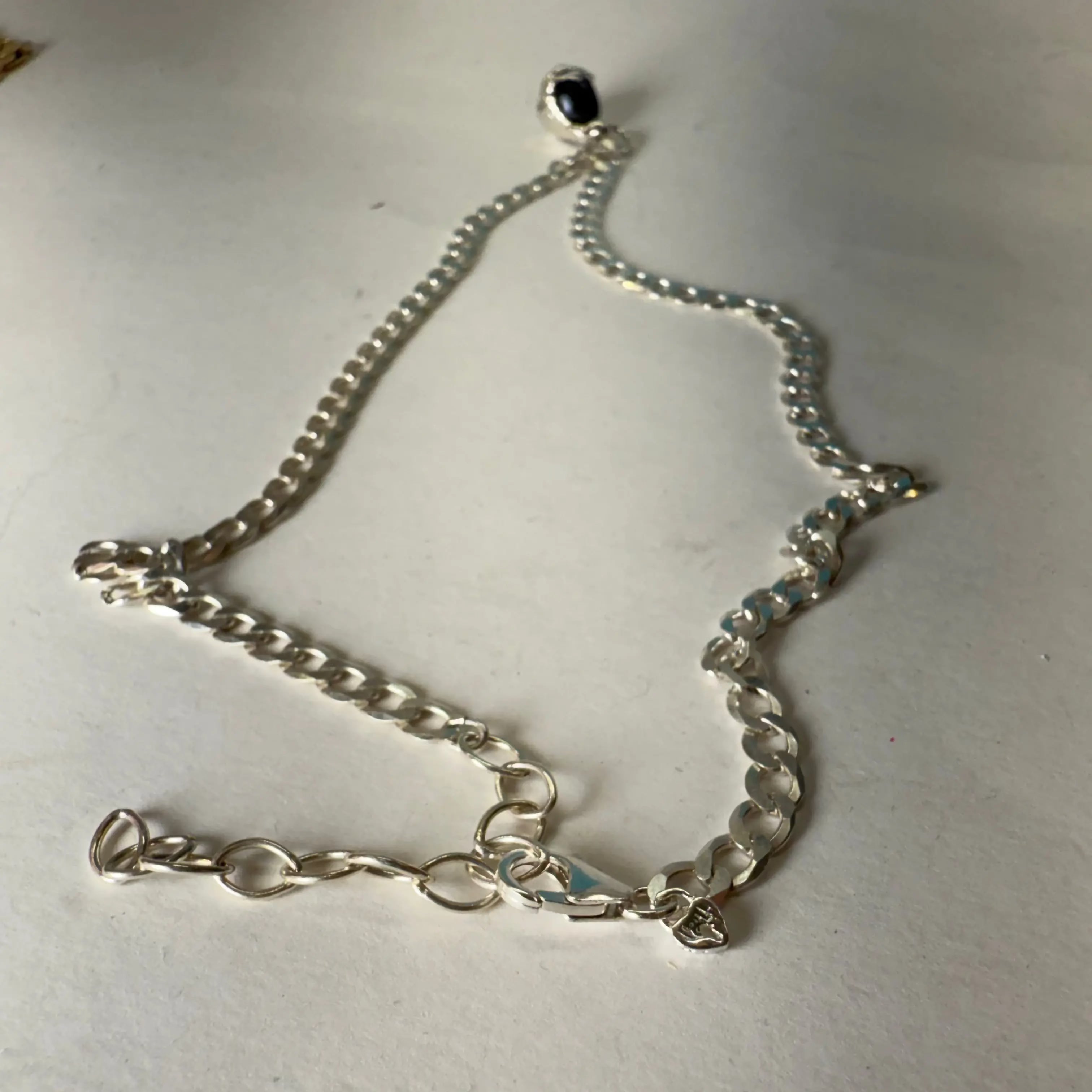 Halsband - Klo på Kedja L8Hasselblad