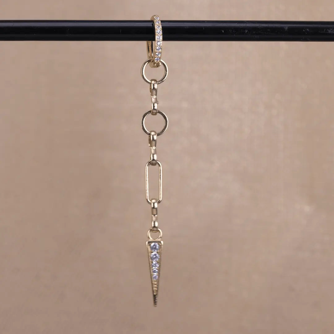 Ella - hängande örhänge med zirkontagg - gulddoublé - L8Hasselblad