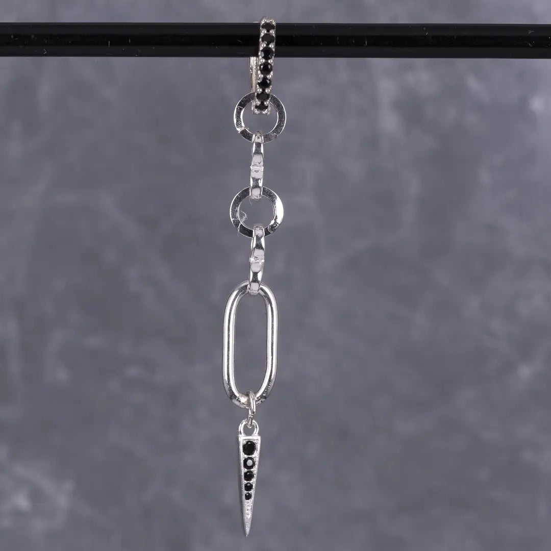 Ella - hängande örhänge med zirkontagg - silver - L8Hasselblad