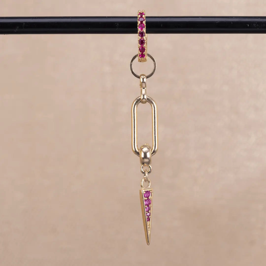 Ella - kort hängande örhänge med zirkontagg - gulddoublé - L8Hasselblad