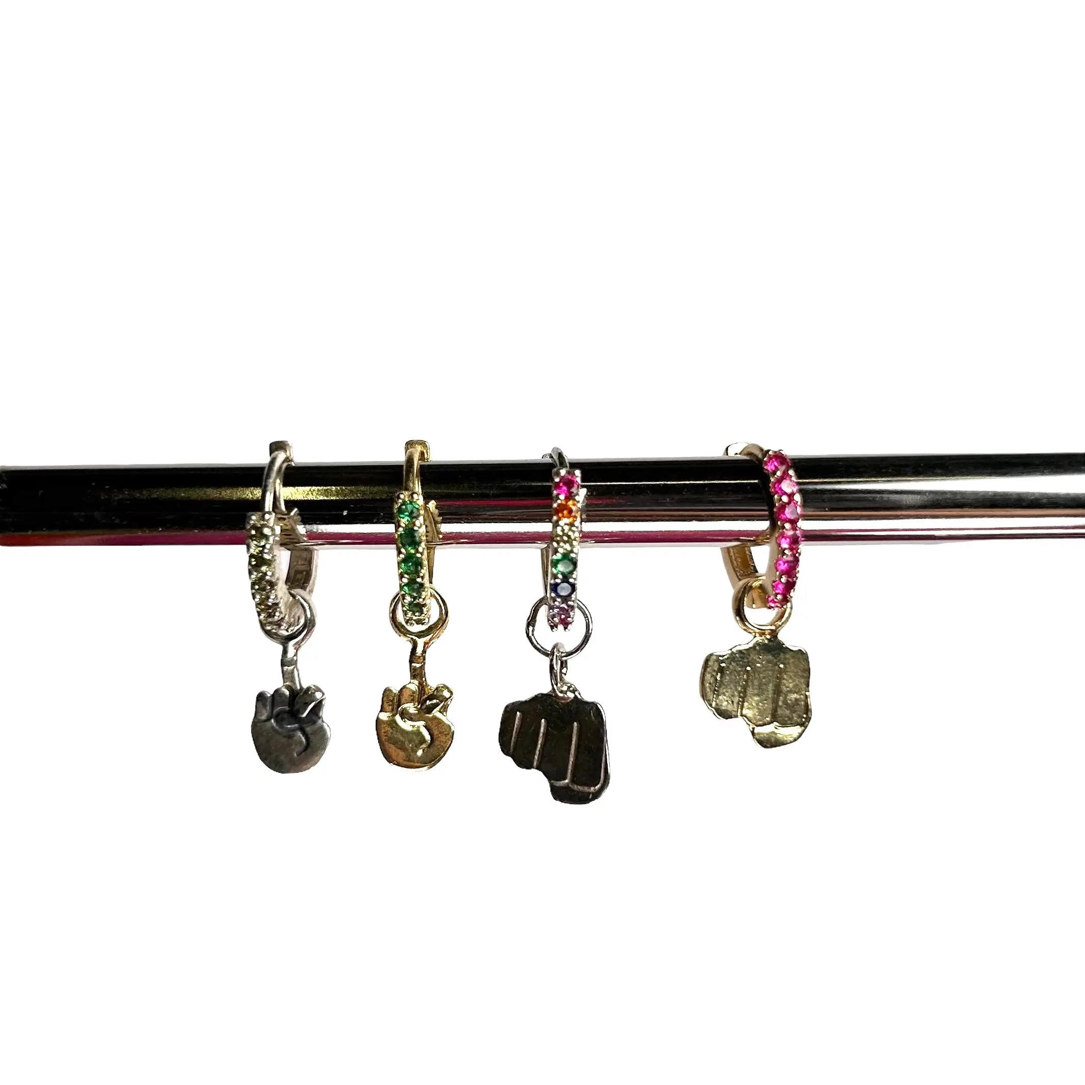 Fuck finger - örhänge - L8Hasselblad