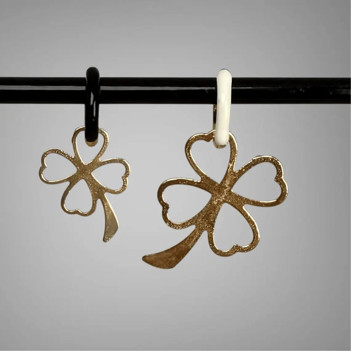 Fyrklöver - guldörhänge - L8Hasselblad