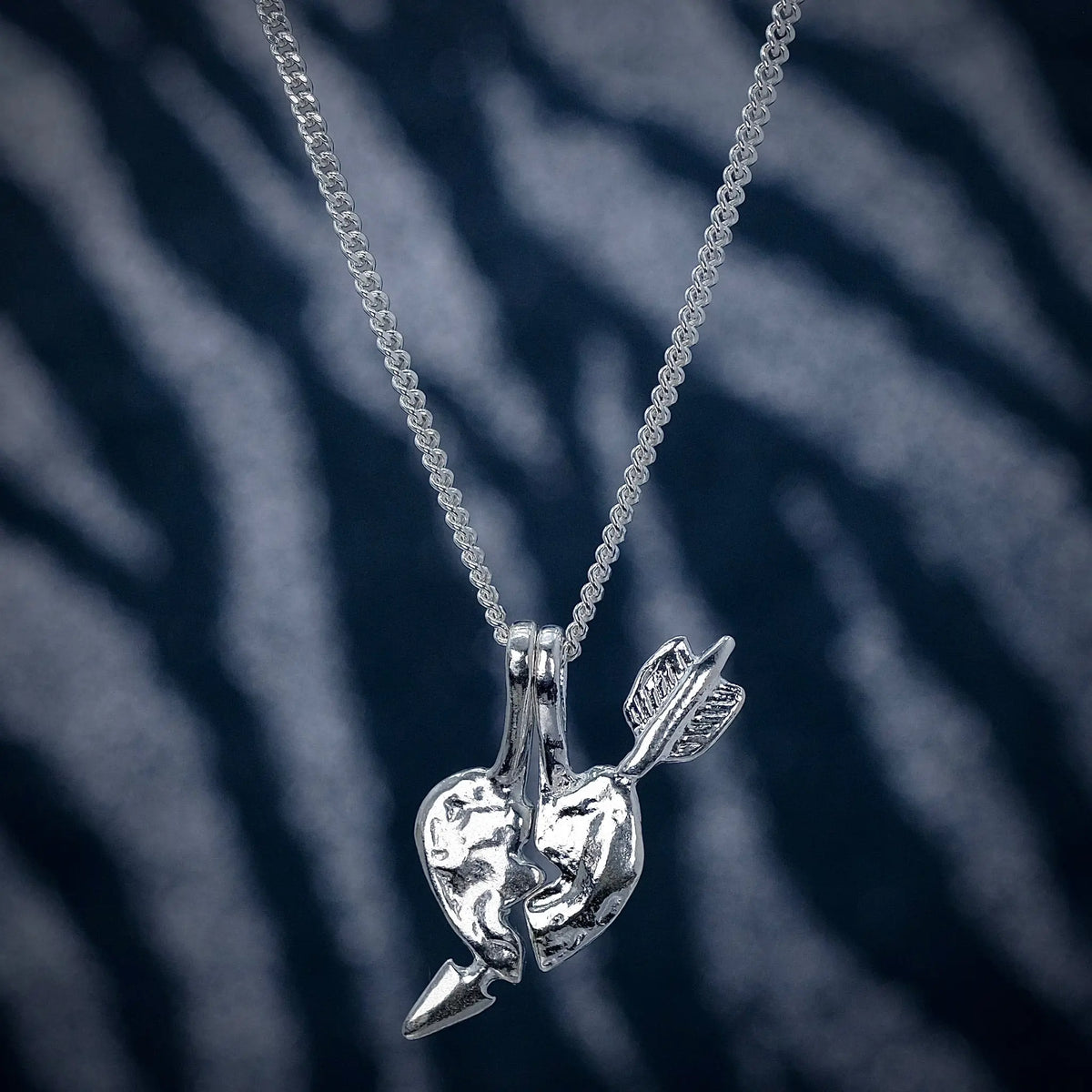 Half Smashed Heart - Halsband L8Hasselblad
