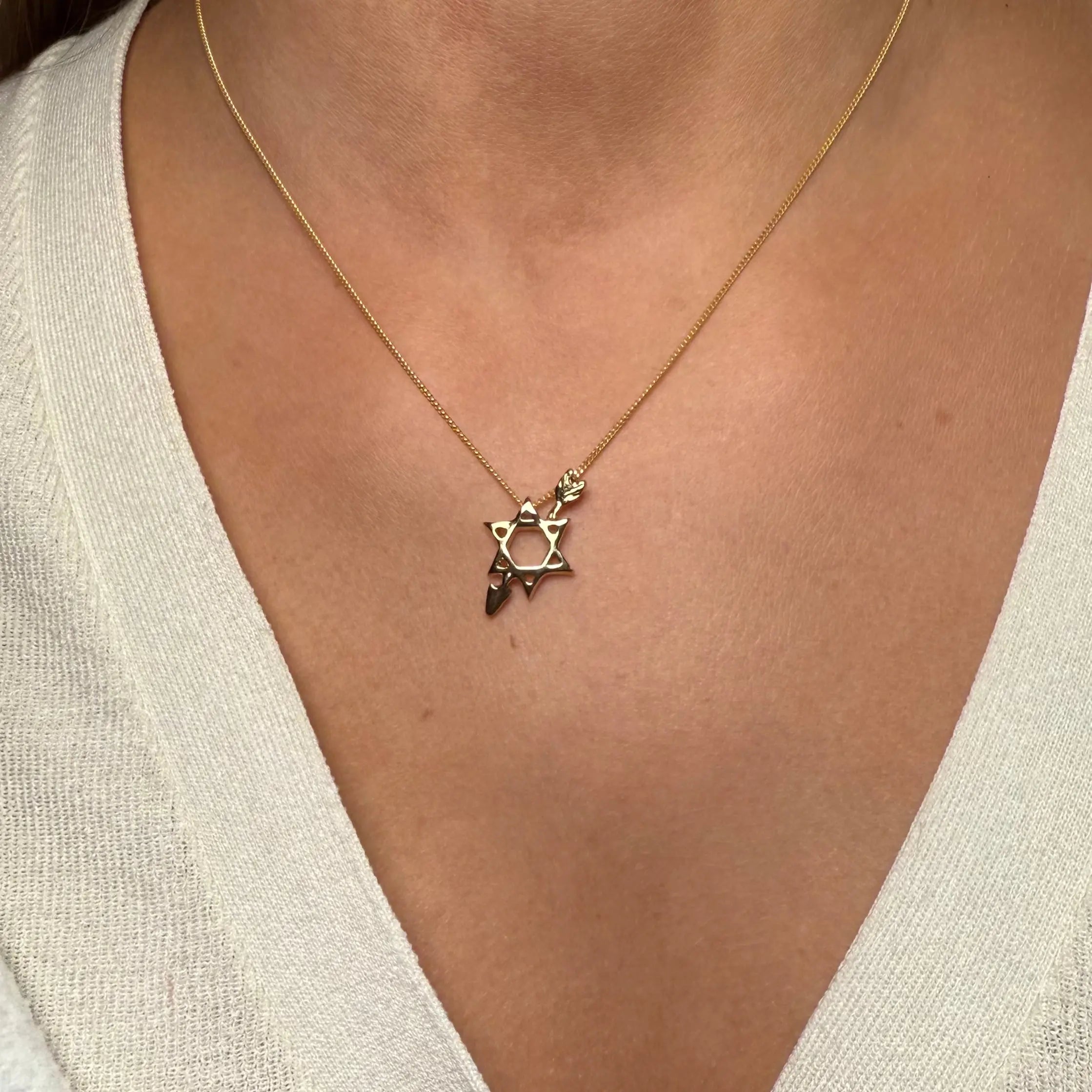 Halsband - Davidsstjärna med pil - L8Hasselblad