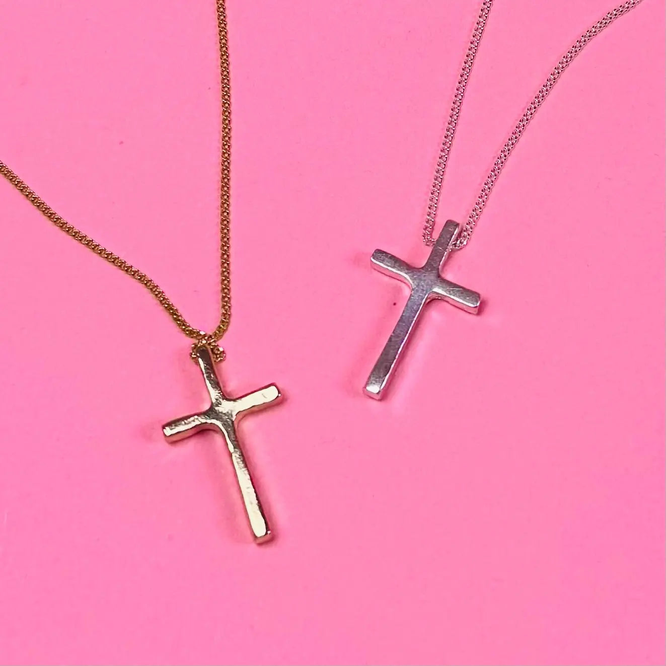 Halsband - Kors - L8Hasselblad