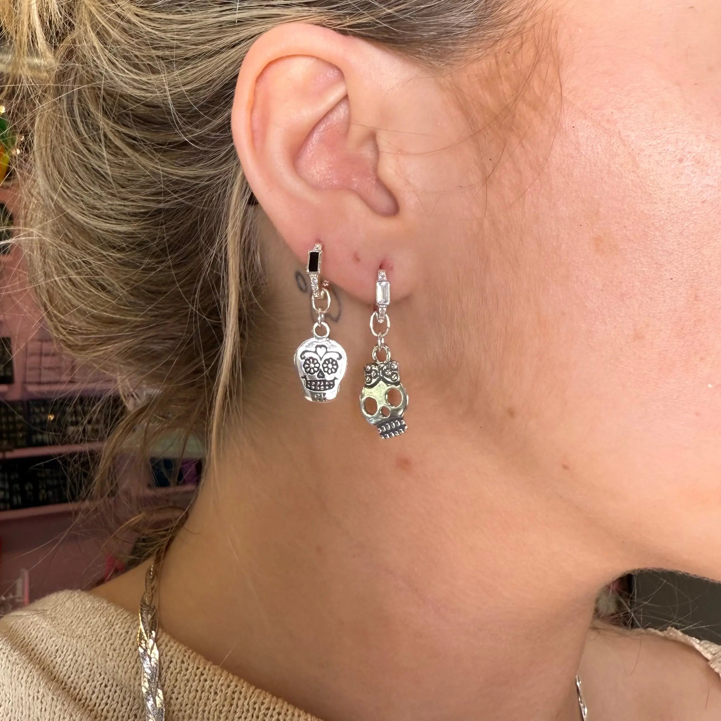 Happy skulls - silverörhängen - L8Hasselblad