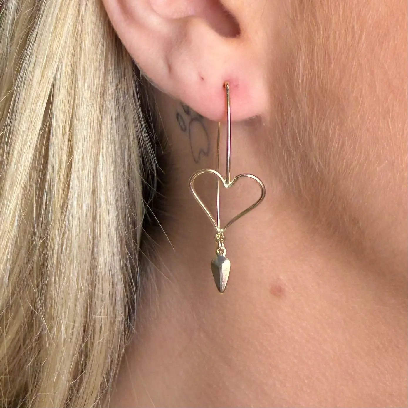 Heart drop - guldörhänge - L8Hasselblad