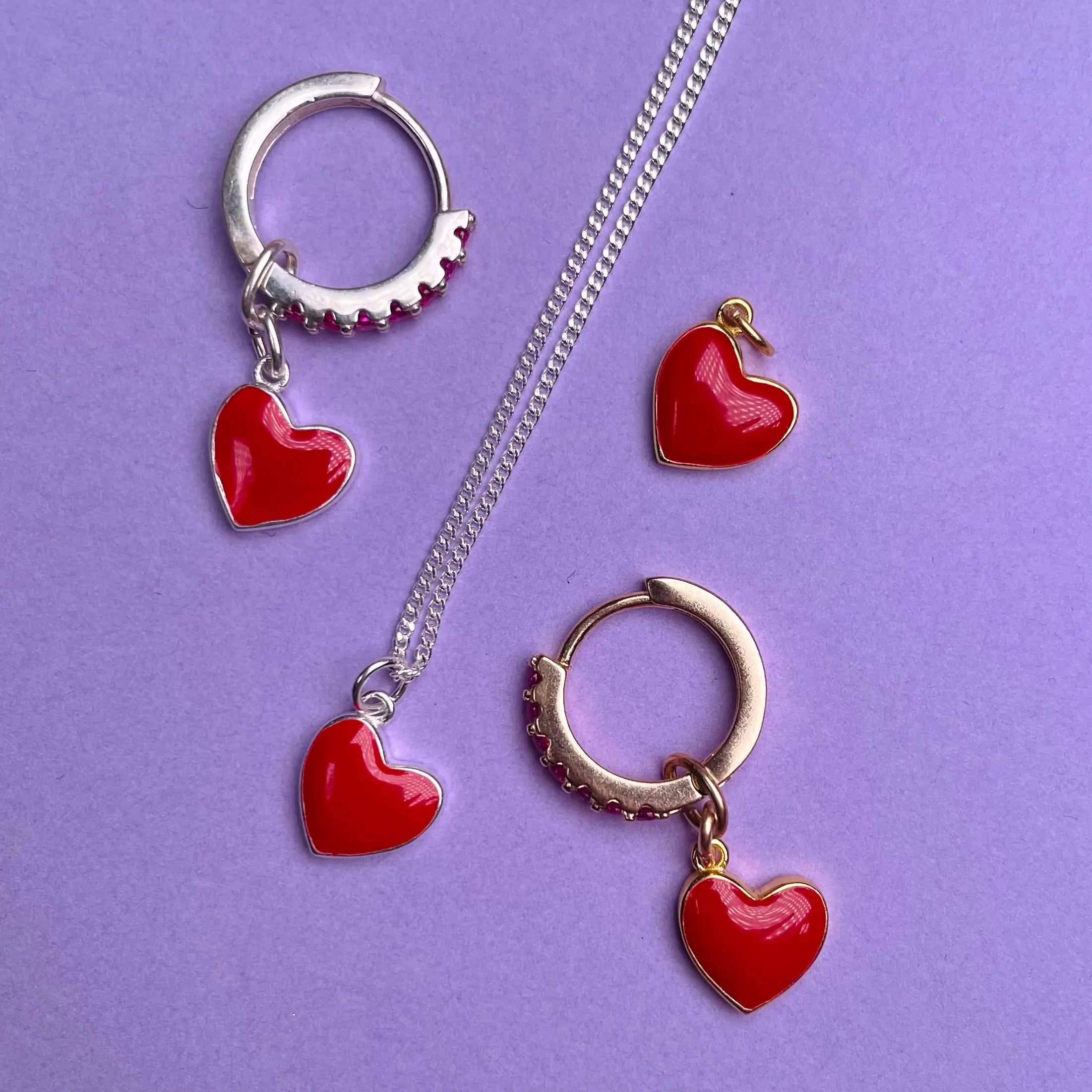 Berlock - Rött flaming heart L8Hasselblad