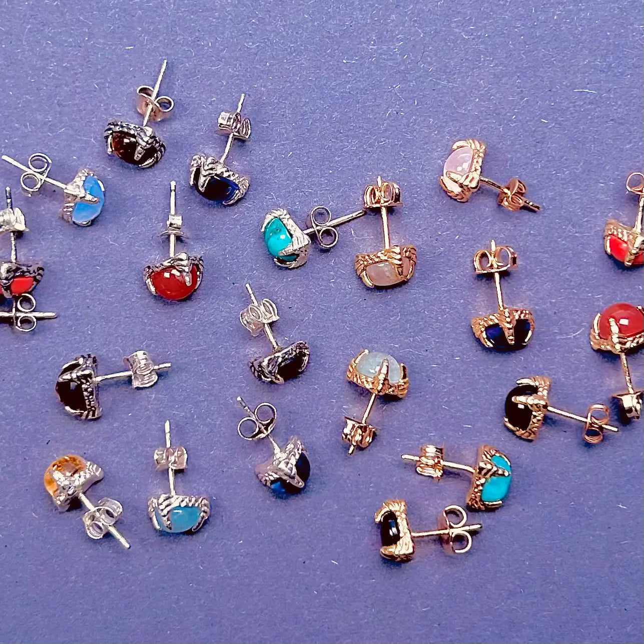 Stiftörhänge - Kråkgodis L8Hasselblad