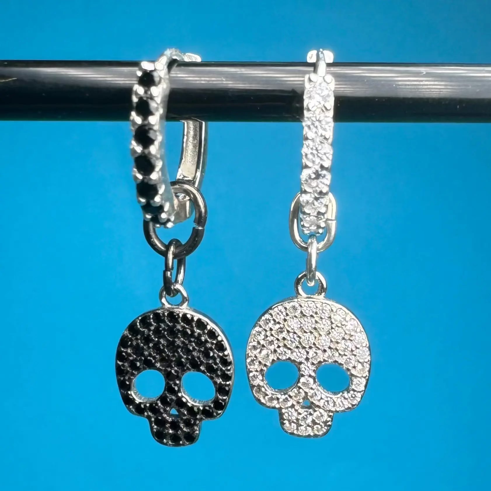 Örhänge - Discodödskallen L8Hasselblad