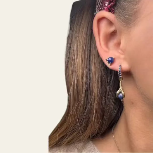 Örhängen - 2.0 kort klo gulddoublé L8Hasselblad