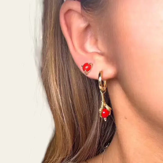 Örhängen - 2.0 kort klo gulddoublé L8Hasselblad