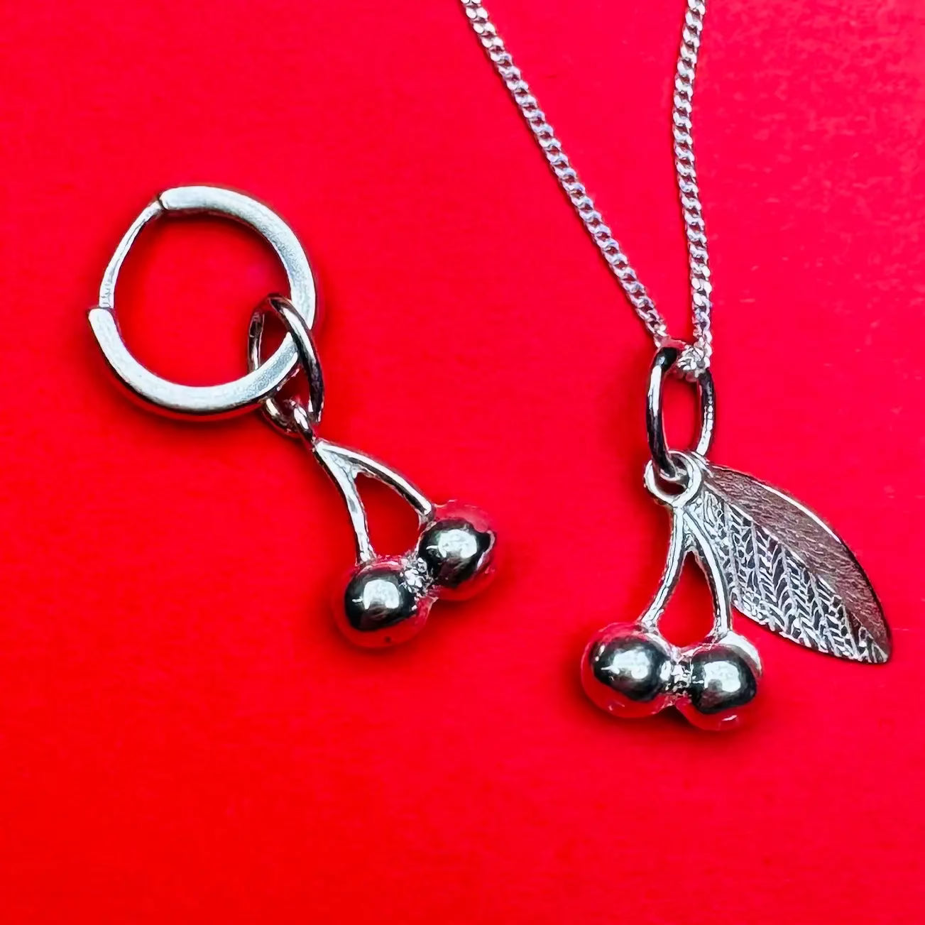 Berlock - Körsbär L8Hasselblad