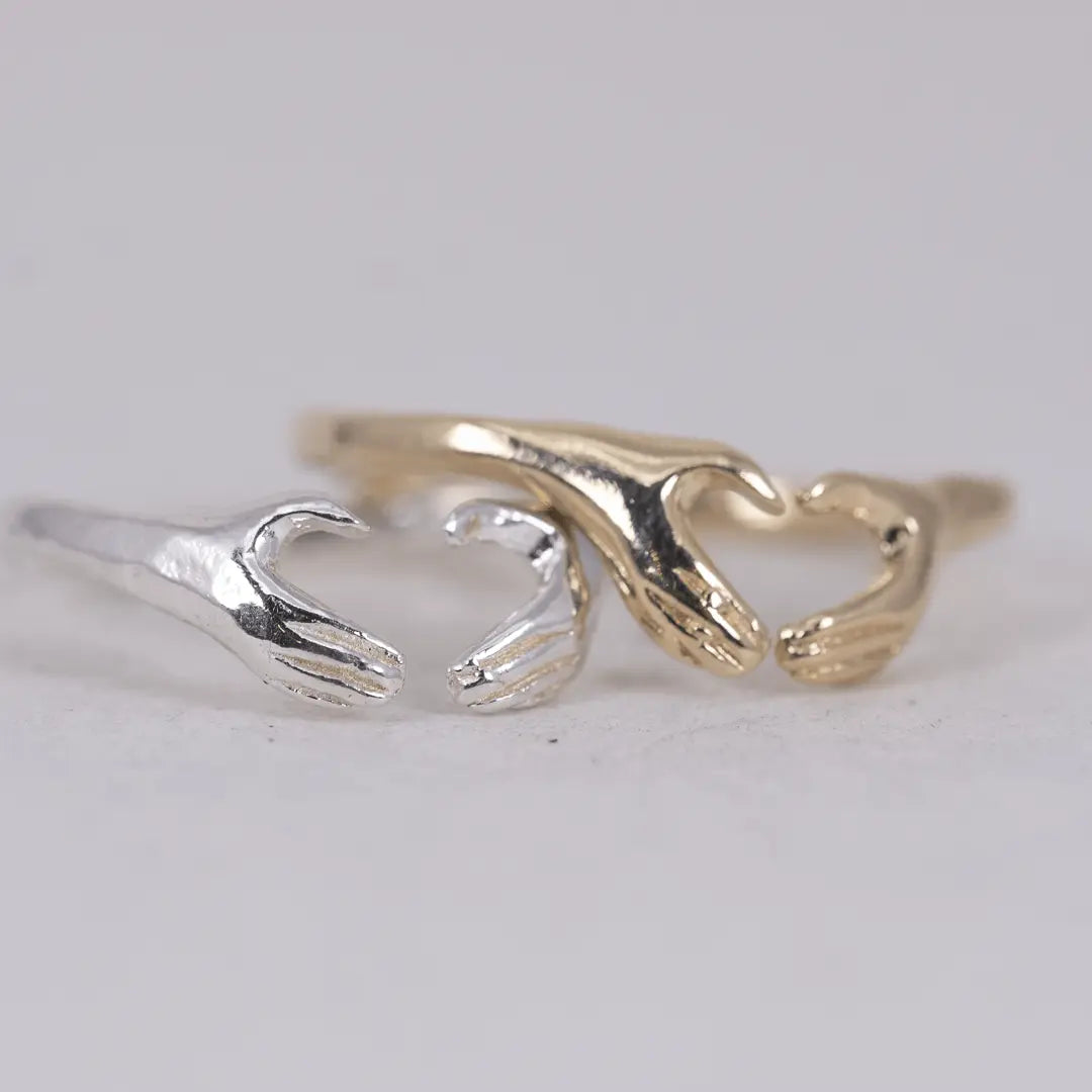 Kärlekshänder ring - L8Hasselblad