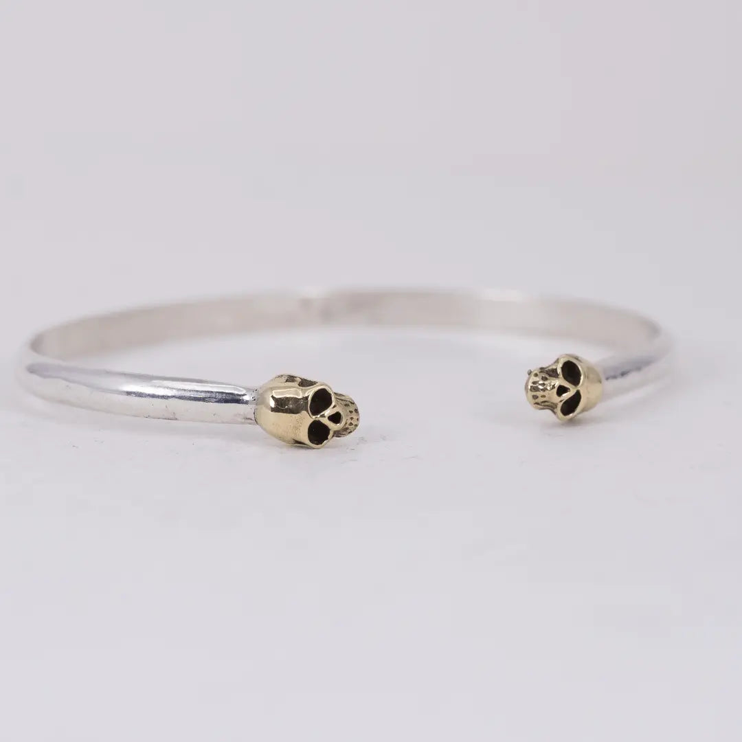 Mellan dödskallearmband - L8Hasselblad