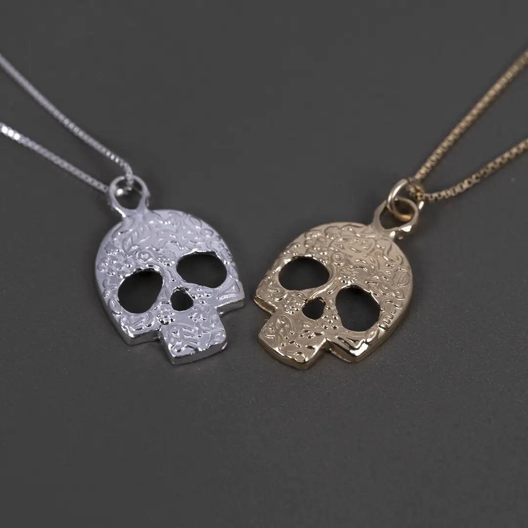 Mönstrad dödskalle - silverhalsband - L8Hasselblad