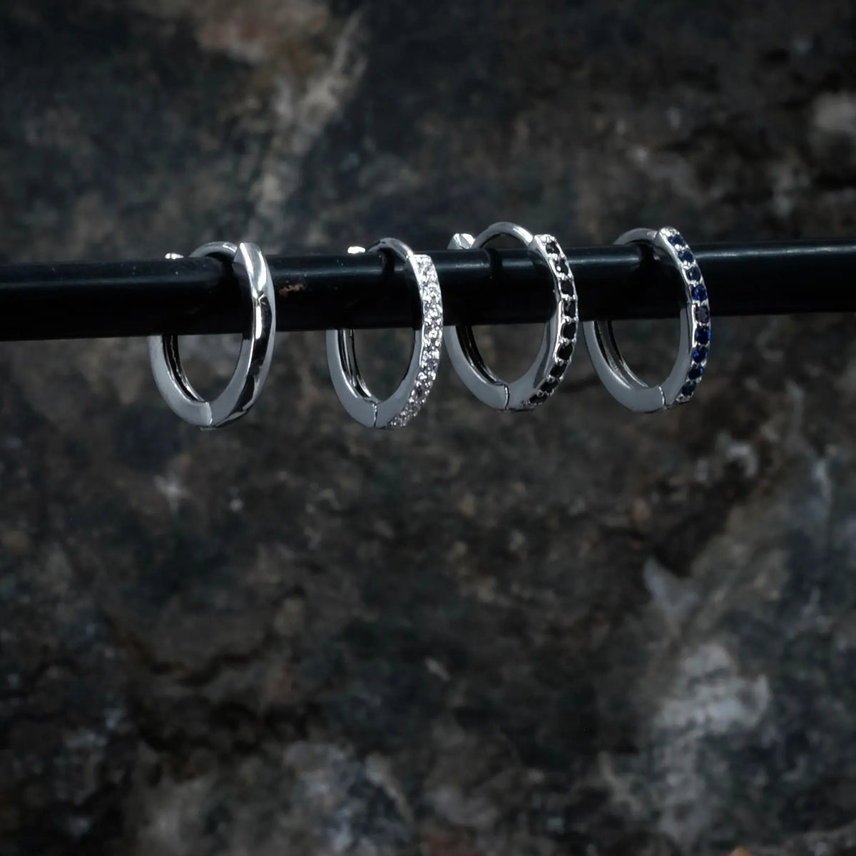 Olivia Small - Hoops L8Hasselblad