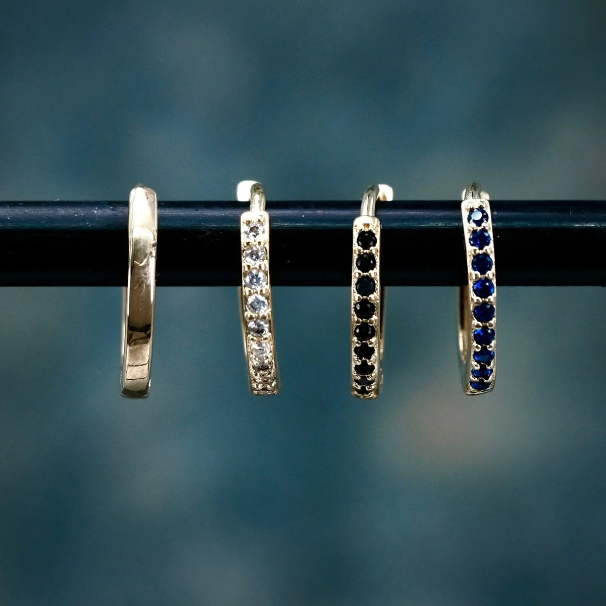 Olivia Small - Hoops L8Hasselblad