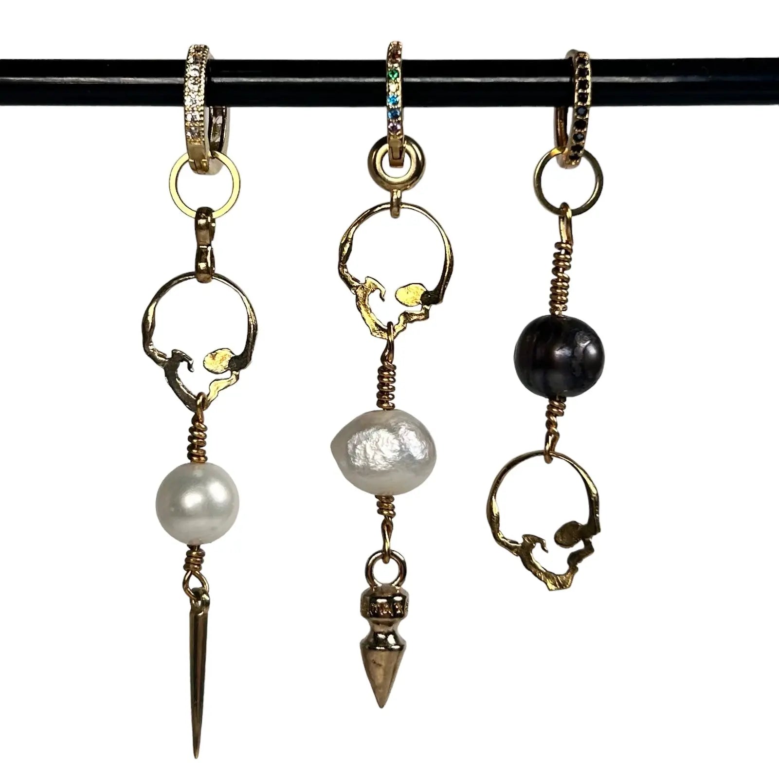 Örhänge - Skull med pärlor - L8Hasselblad