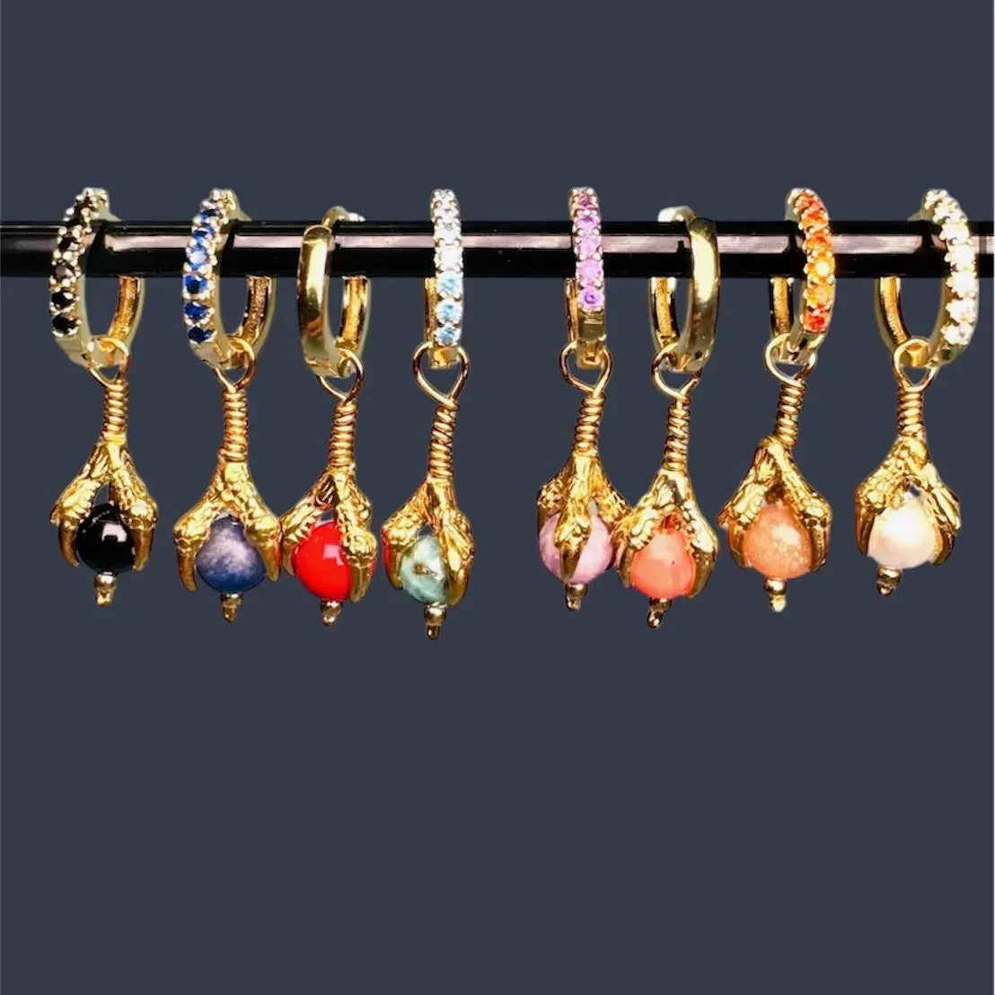 Örhängen - 2.0 kort klo gulddoublé L8Hasselblad