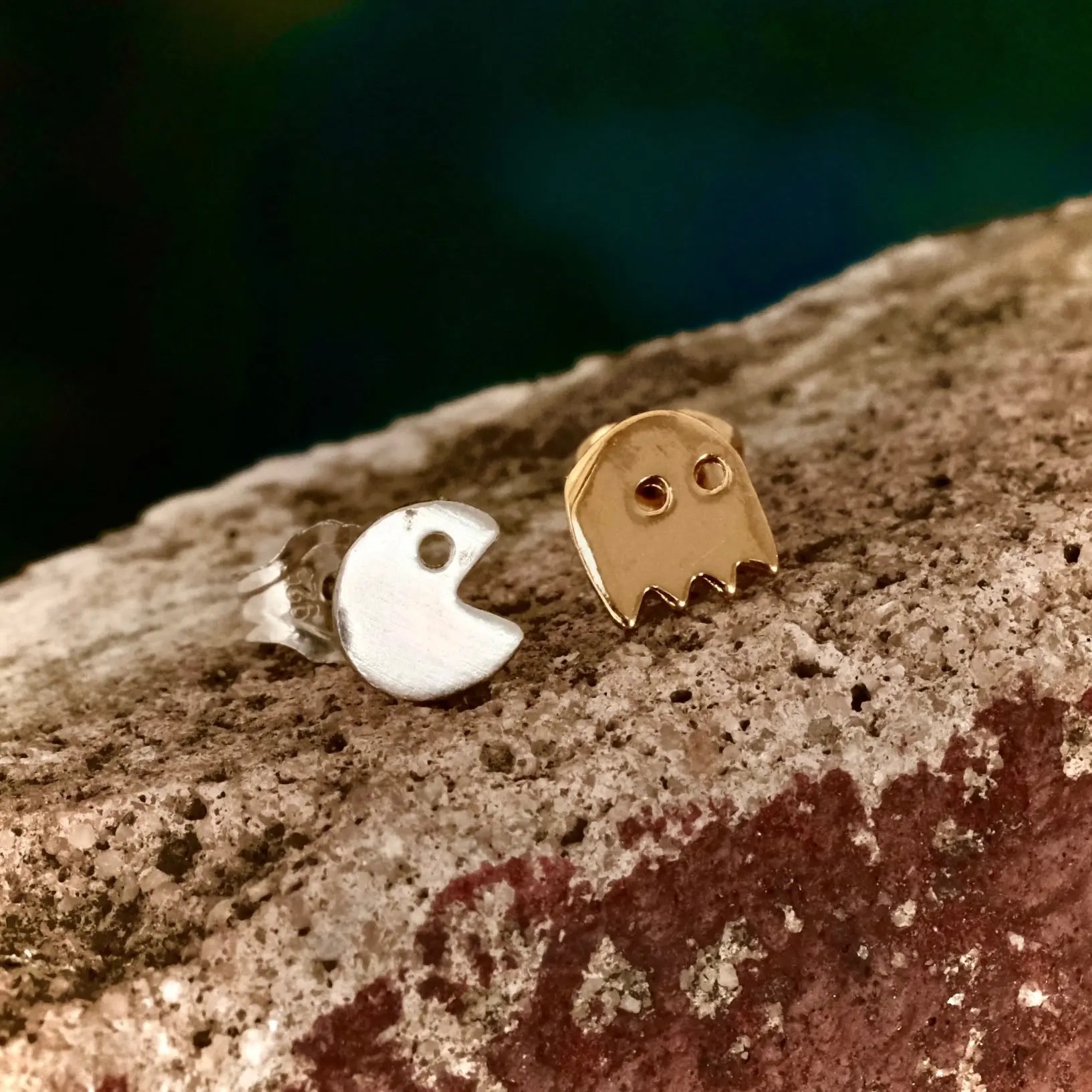 Pac Man & Spöke - Stiftörhänge L8Hasselblad