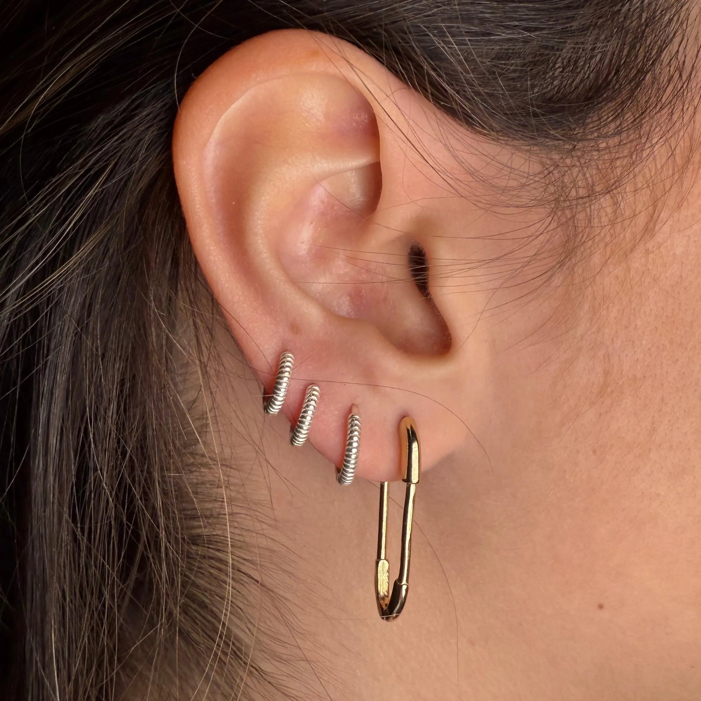 Pin Hoops - L8Hasselblad