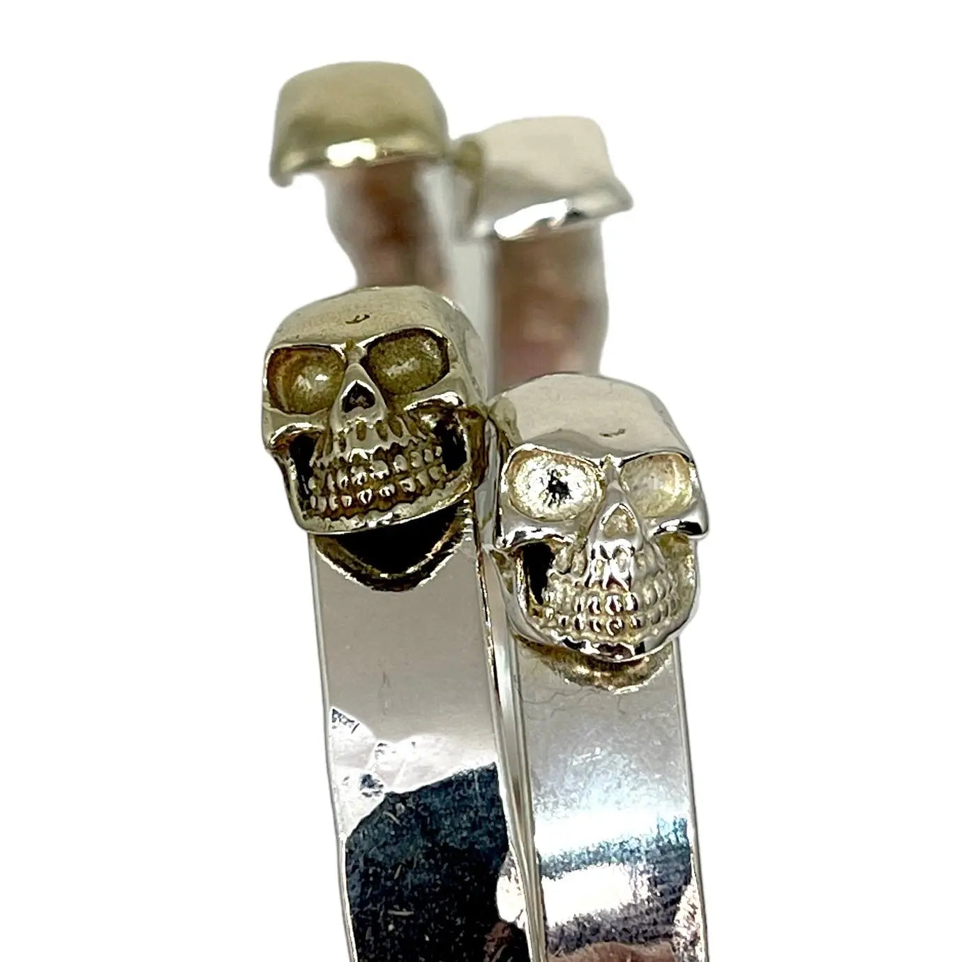 Platt dödskallearmband - L8Hasselblad