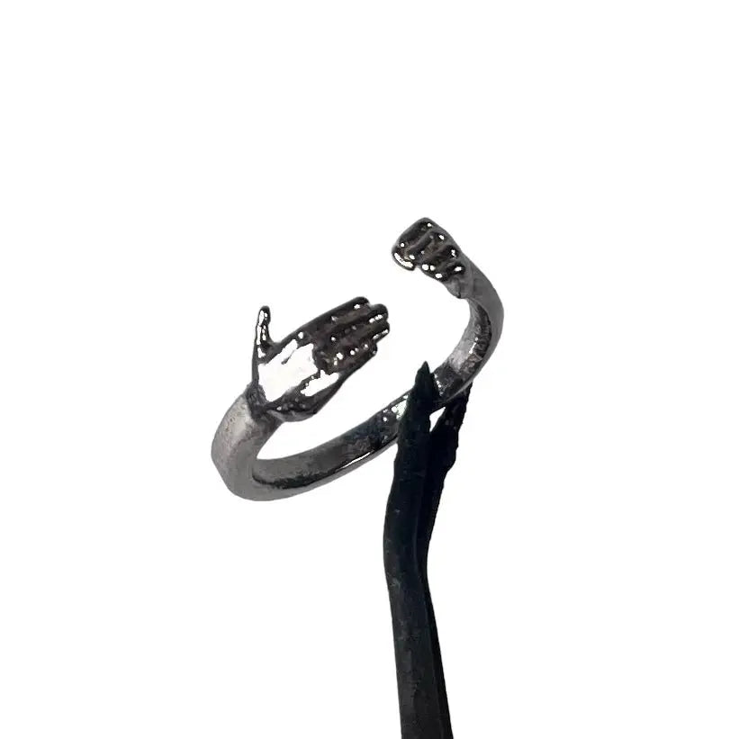 Ring - Öppen & knuten hand - L8Hasselblad