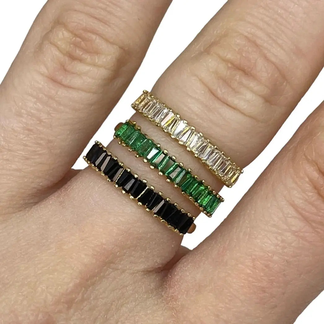 Ring med flera baugettslipade zirkoner - L8Hasselblad